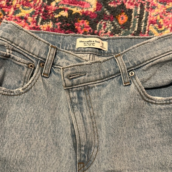 abercrombie cross over jeans. high rise straight leg - Picture 2 of 2